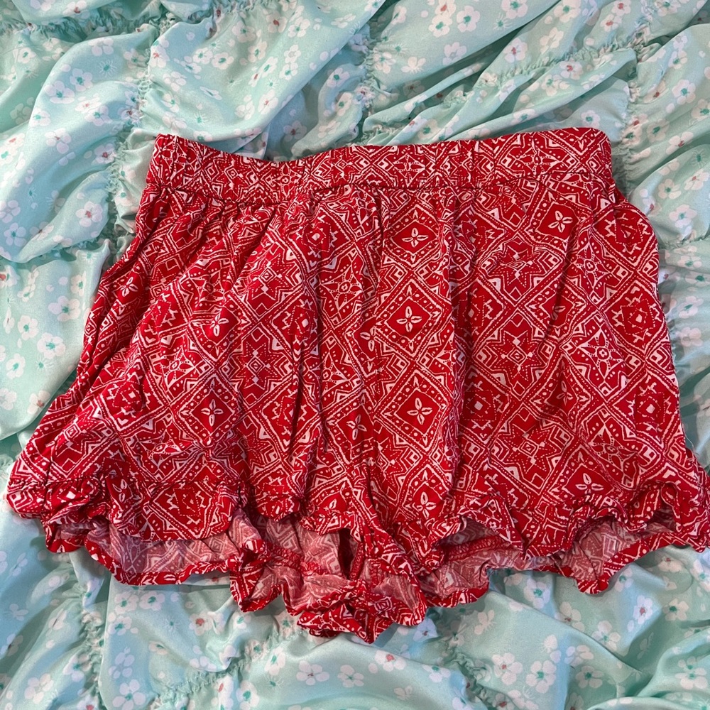 Hollister flowy shorts